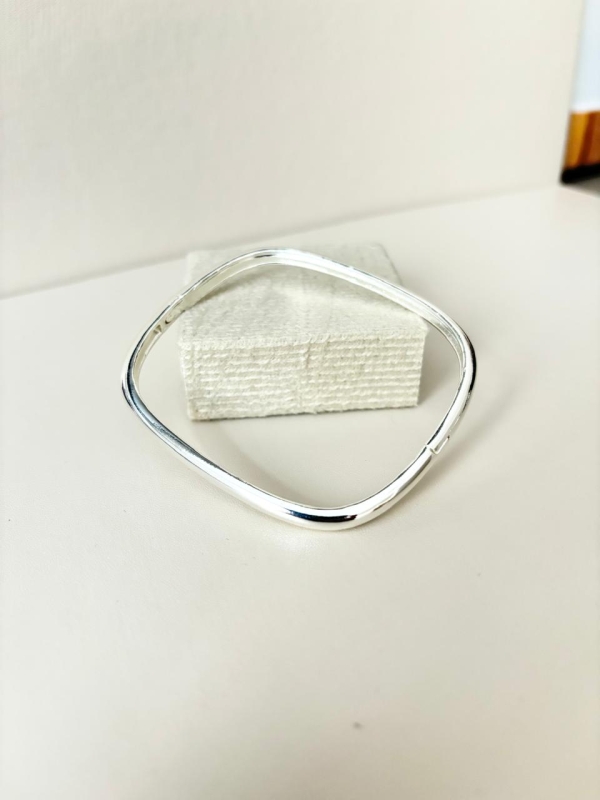 Bracelete quadrado - banho de prata